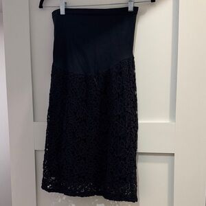 A Pea in the Pod Black Lace Midi Skirt